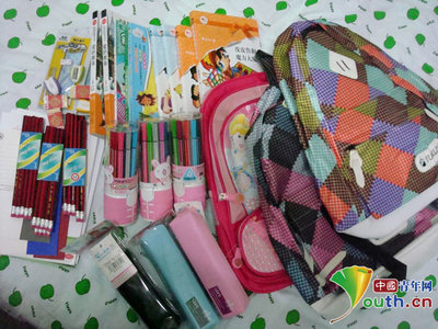 中国农大支教团传亮爱心 资助贫困生办公用品，点亮求学之路